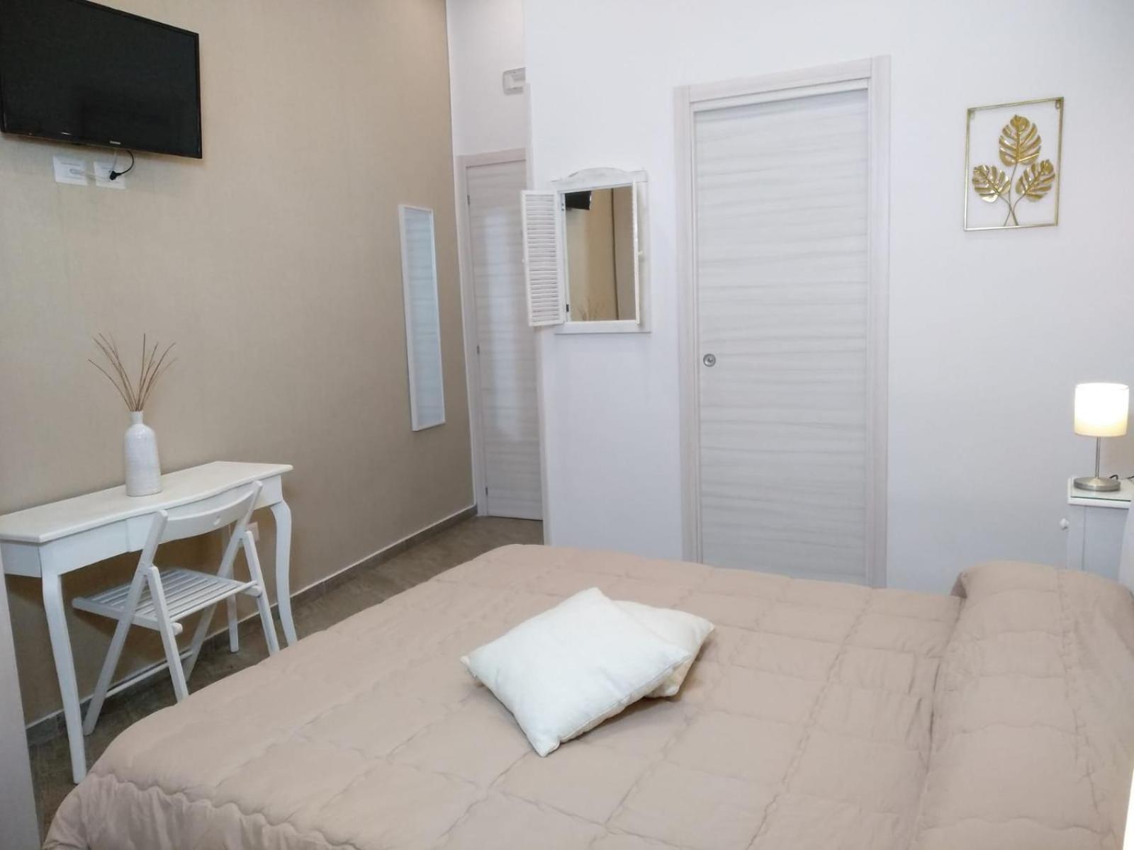 B&B Da Ary Colorful Rooms Napoli Eksteriør billede