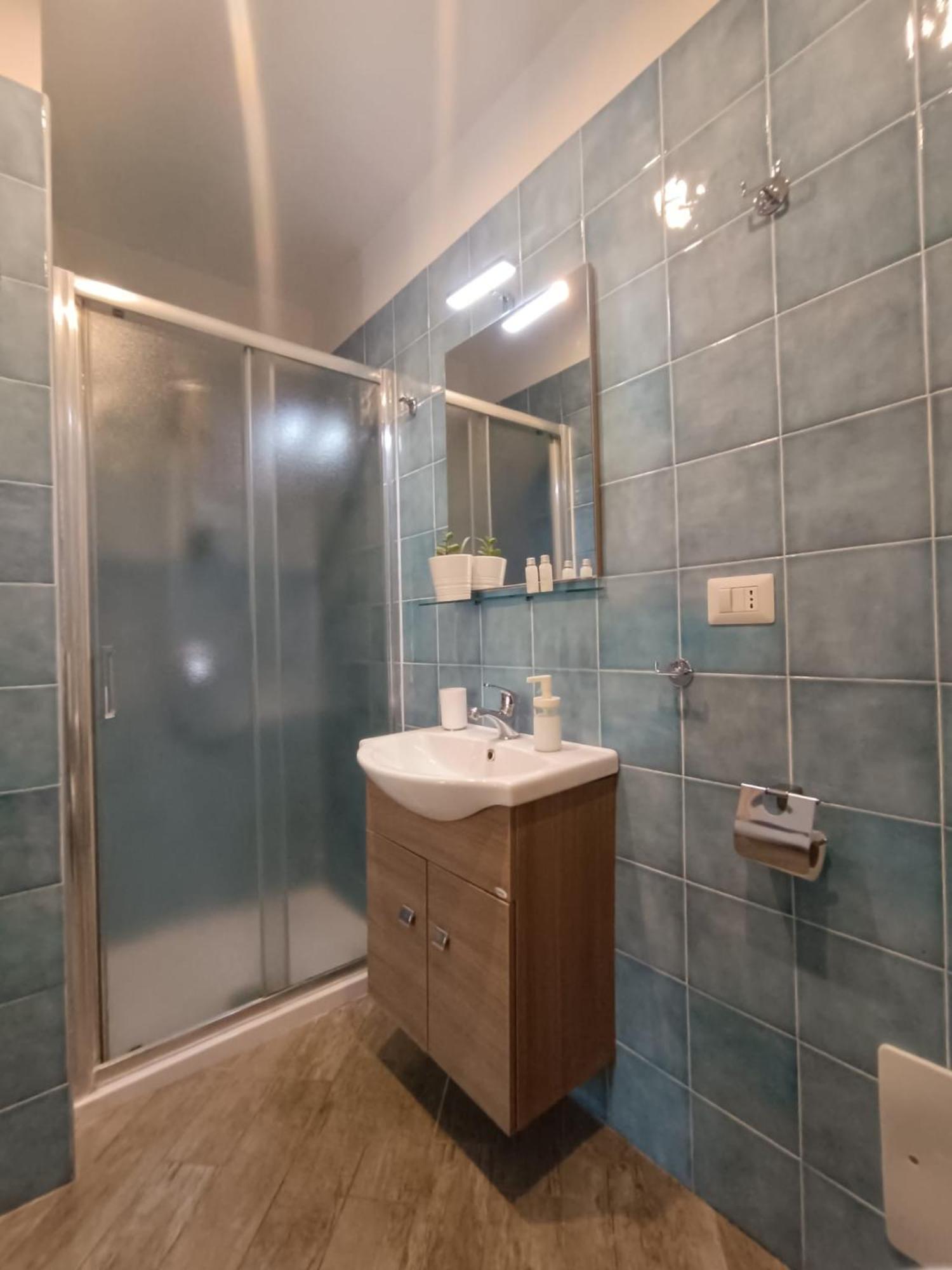 B&B Da Ary Colorful Rooms Napoli Eksteriør billede